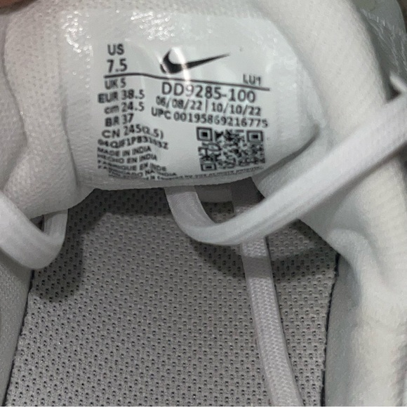 Nike Air Max Bella TR 5 - Picture 10 of 13